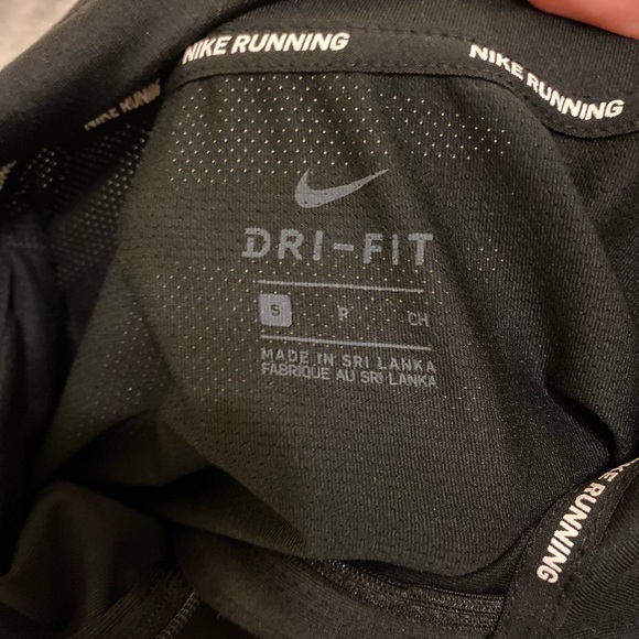 nike women’s dri-fit quarter zip (s) - Picture 3 of 4